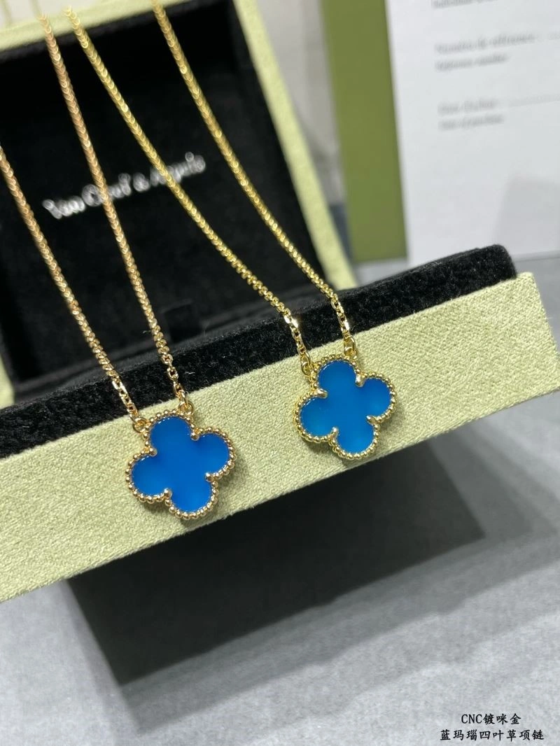 SunProtective Vca Necklaces 254317