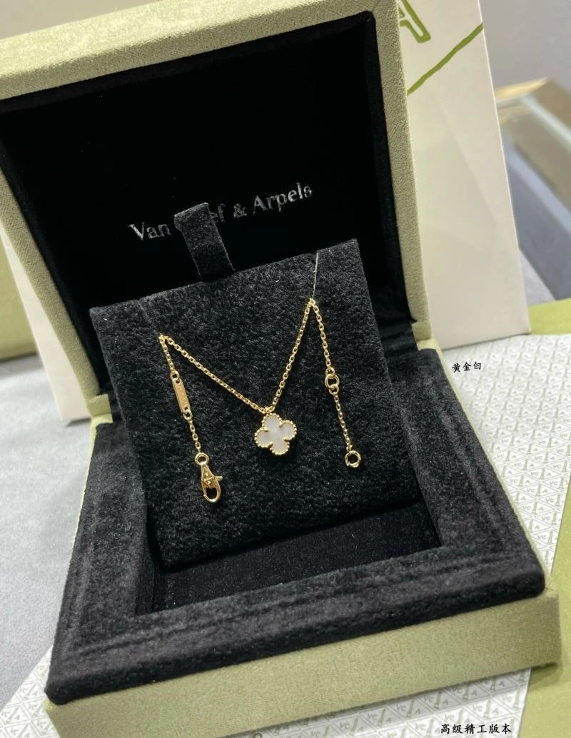 Durable Vca Necklaces 254305