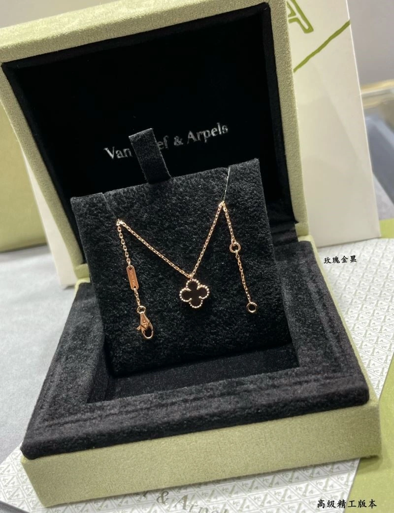 Vca Necklaces Unisex 254302