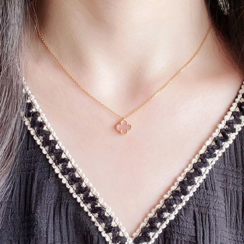 Vca Necklaces MoistureWicking 254316
