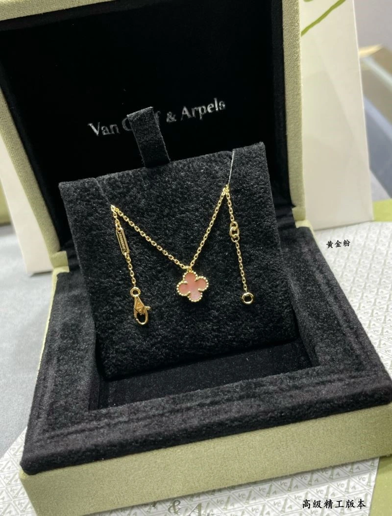 Vca Necklaces MoistureWicking 254316