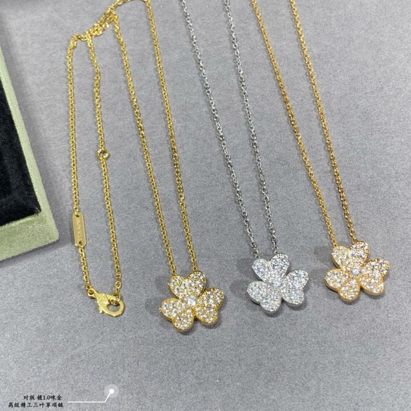 Cozy Vca Necklaces 254310