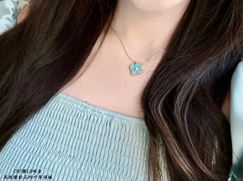 WrinkleFree Vca Necklaces 254298