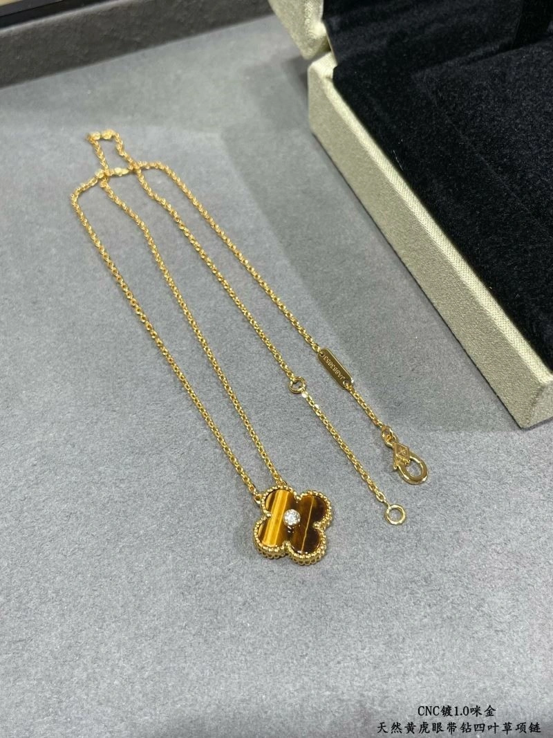 Thermal Vca Necklaces 254304
