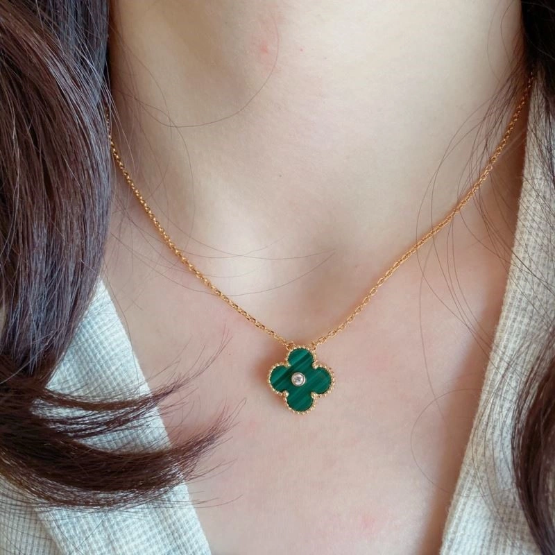 Fashionable Vca Necklaces 254293