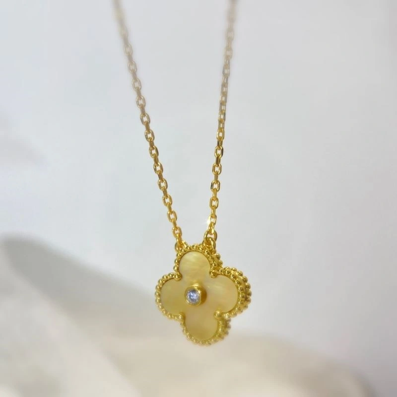 Vca Necklaces Effortless 254280