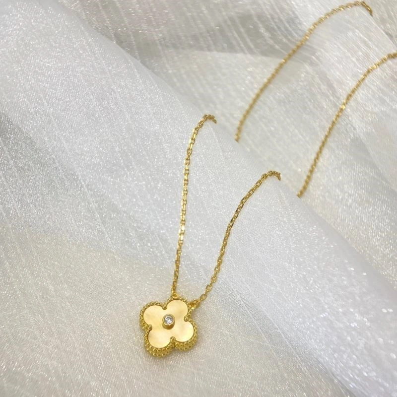 Vca Necklaces Effortless 254280