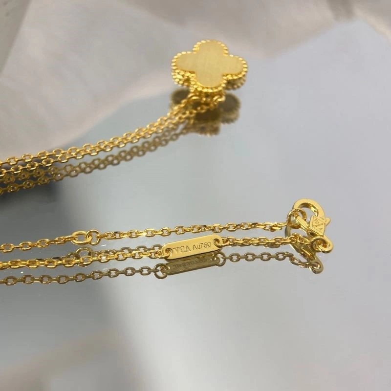 Vca Necklaces Effortless 254280