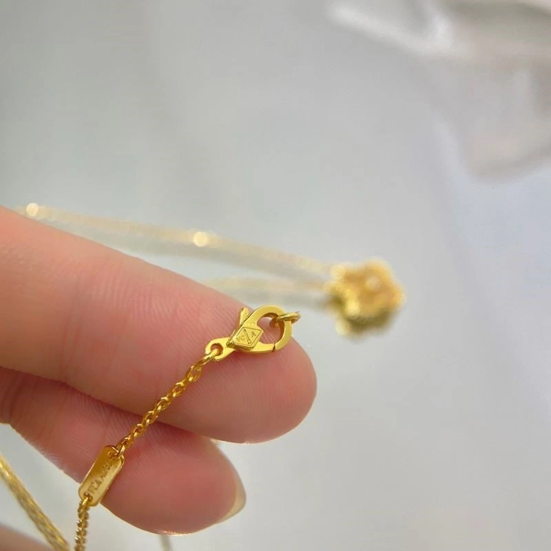Vca Necklaces Effortless 254280