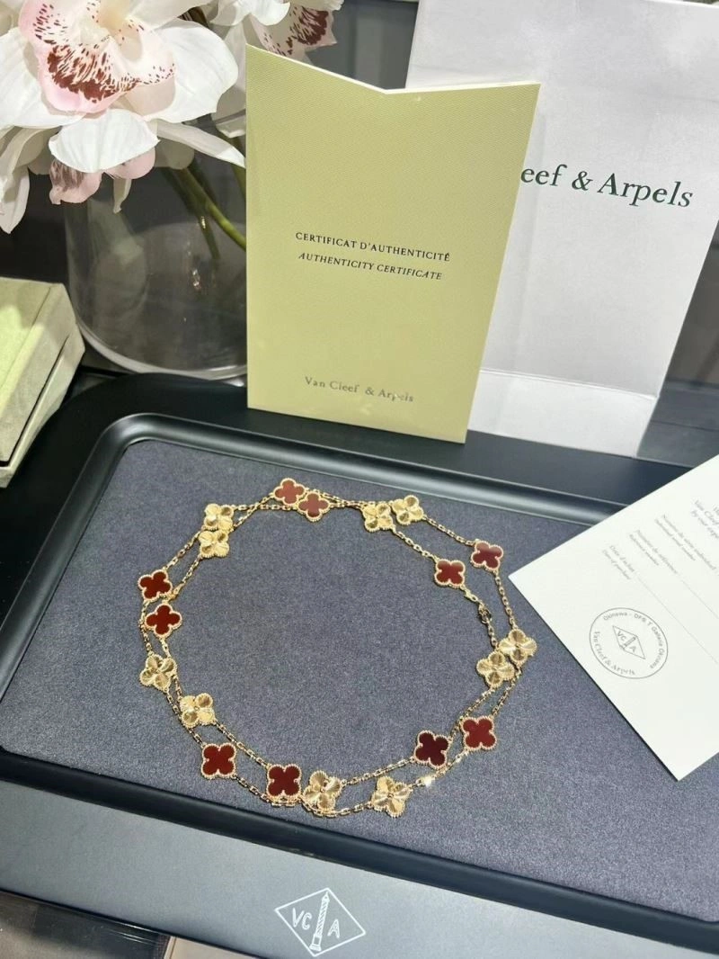 QuickDry Vca Necklaces 254244