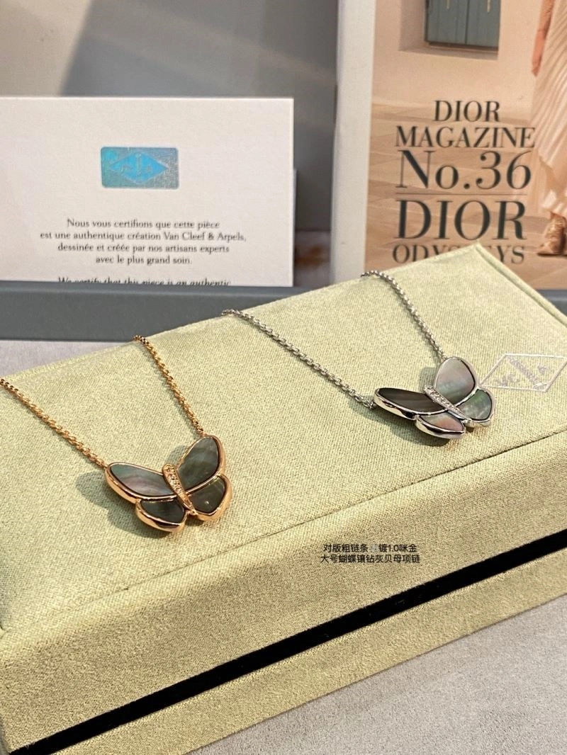 Functional Vca Necklaces 254257