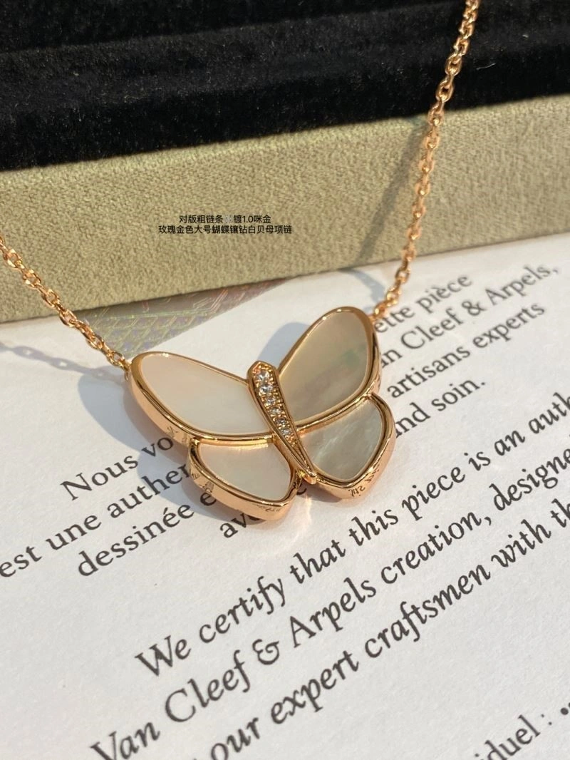 Flexible Vca Necklaces 254258