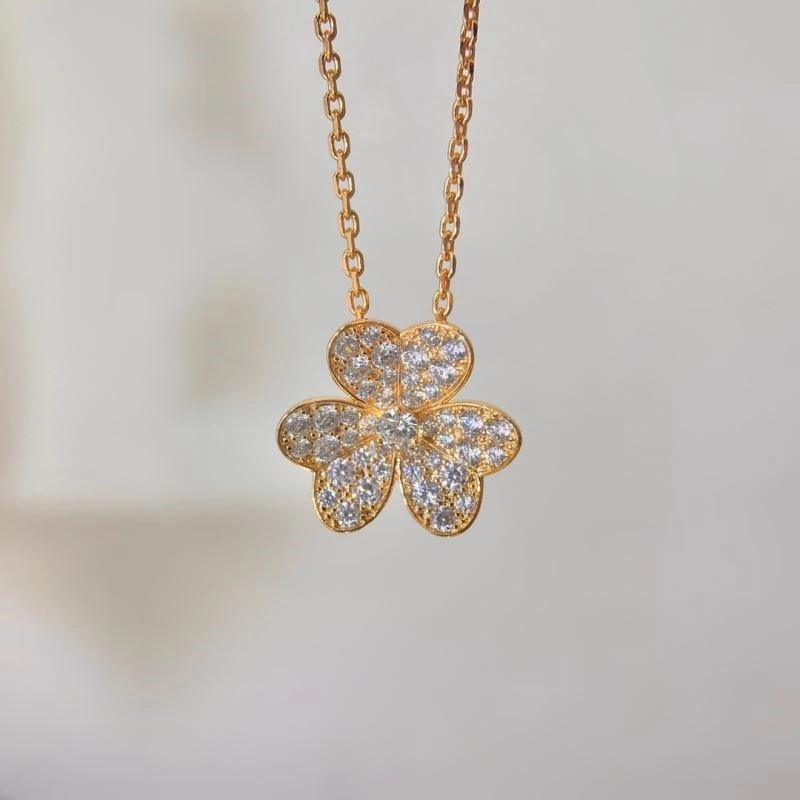 Vca Necklaces Stylish 254193