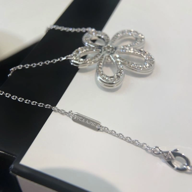 Vca Necklaces Sophisticated 254192