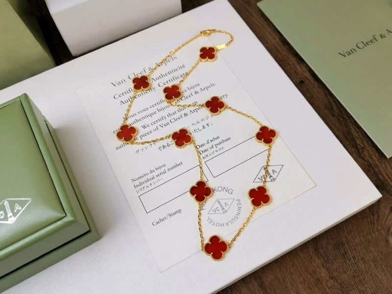 Vca Necklaces Compact 254191