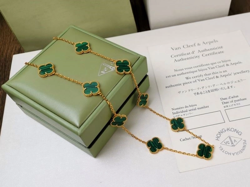 Vca Necklaces Compact 254191
