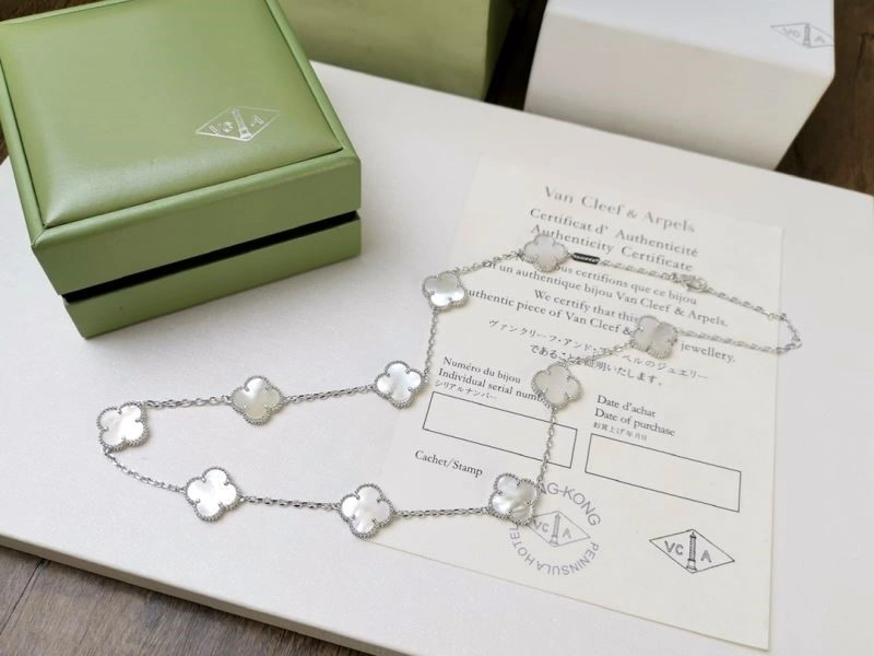 Vca Necklaces Compact 254191