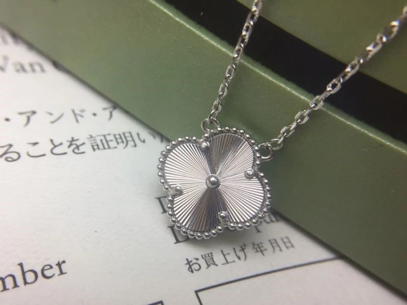 Vca Necklaces WaterResistant 254189