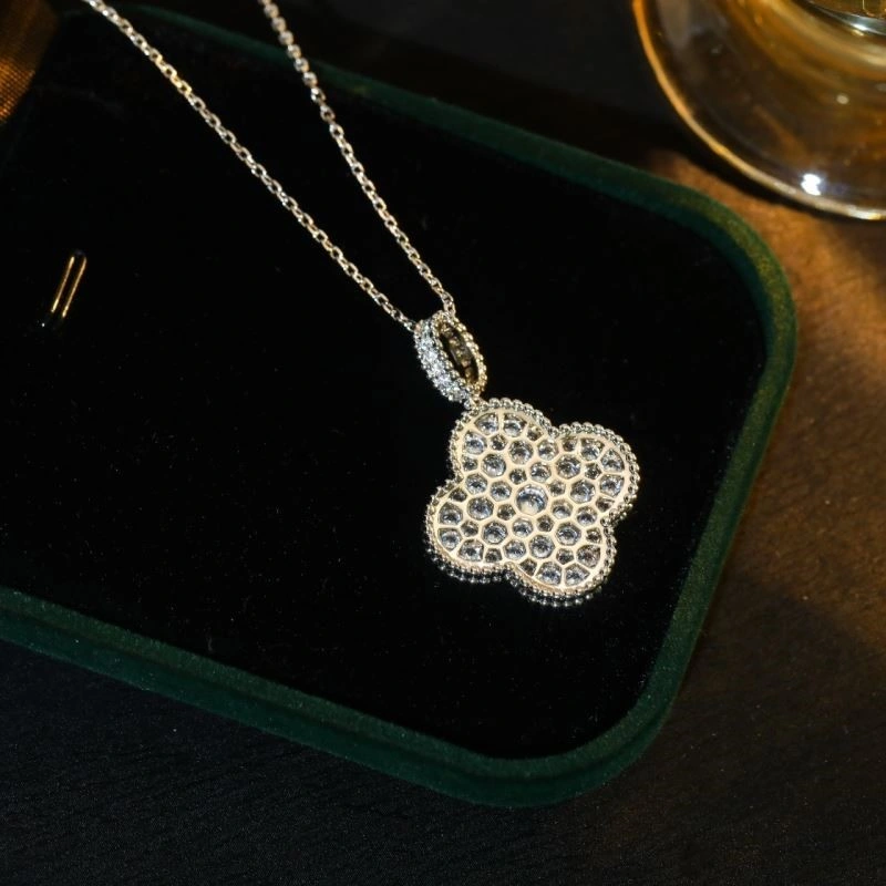 OdorResistant Vca Necklaces 254181