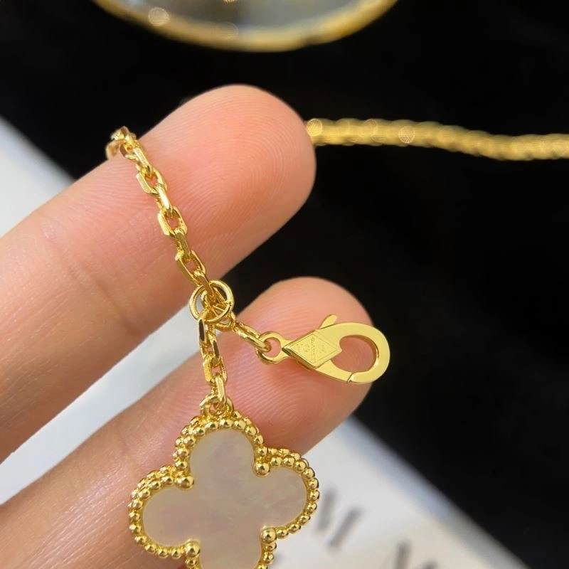 Vca Necklaces Effortless 254177