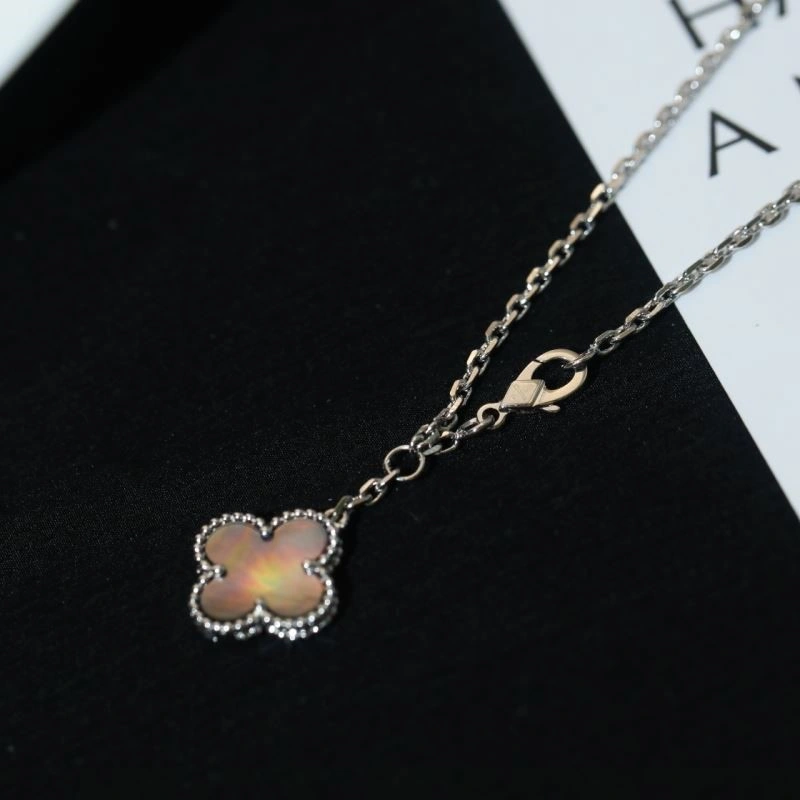 Vca Necklaces Chic 254172