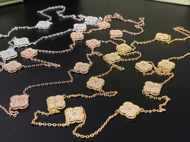 ZipUp Vca Necklaces 254171