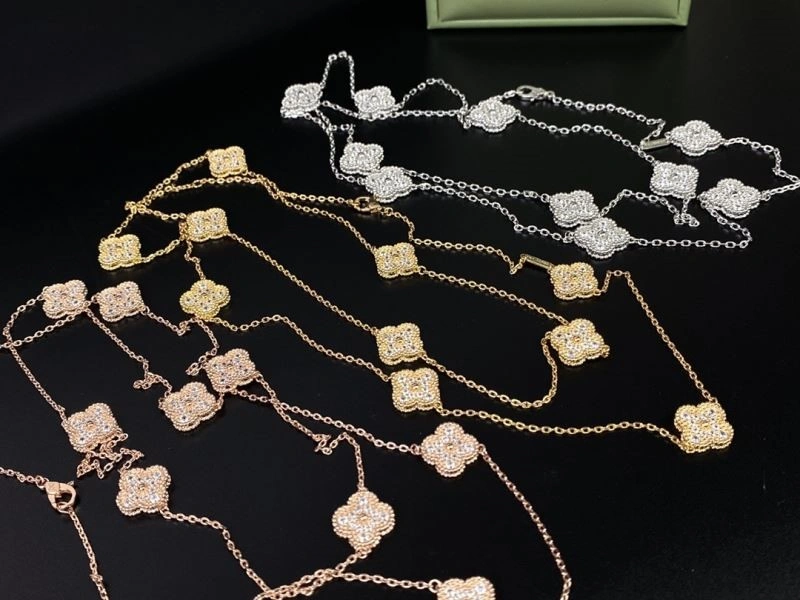 ZipUp Vca Necklaces 254171