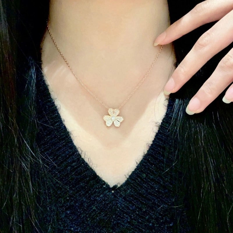Vca Necklaces WrinkleFree 254185