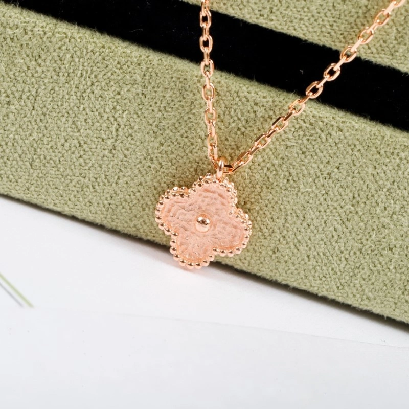 Vca Necklaces ZipUp 254167