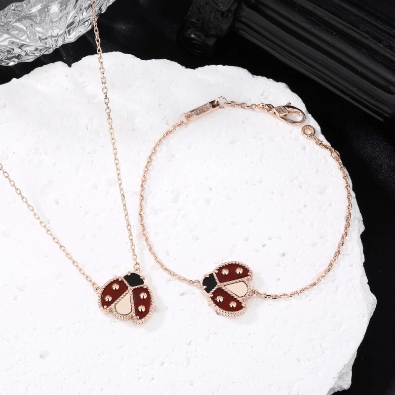 Vca Necklaces UrbanStyle 254163