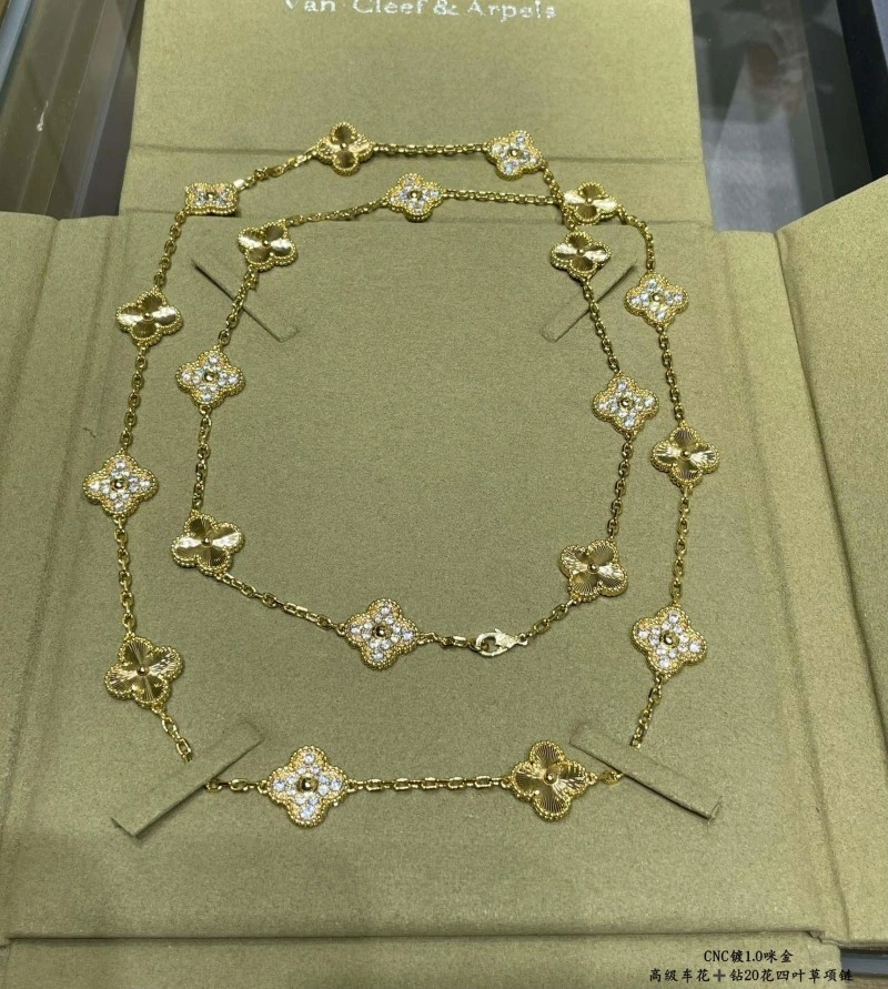 Breathable Vca Necklaces 254169