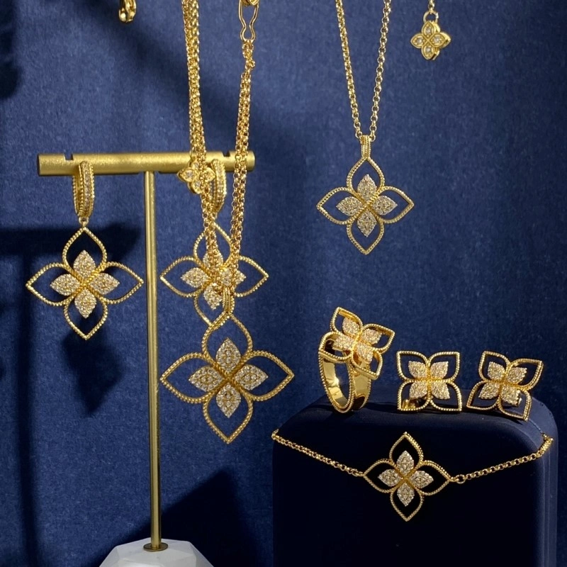 SoftTouch Vca Necklaces 254072