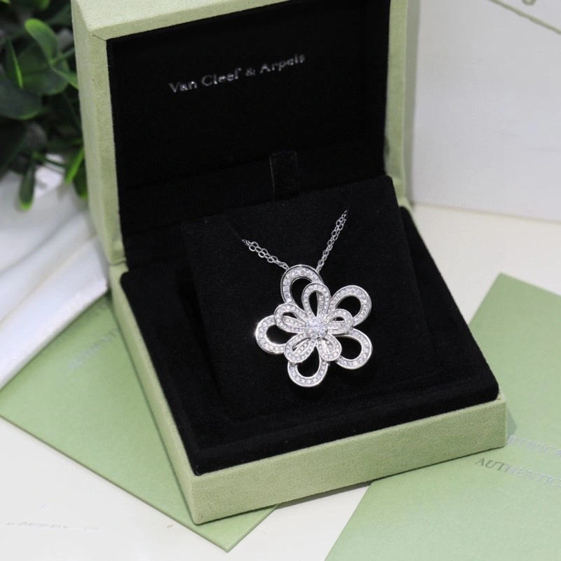 Vca Necklaces ZeroBulk 254066