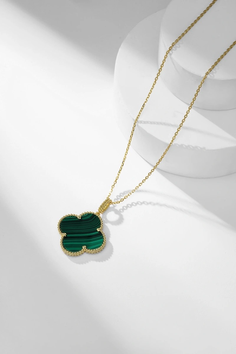 Vca Necklaces Cozy 254040