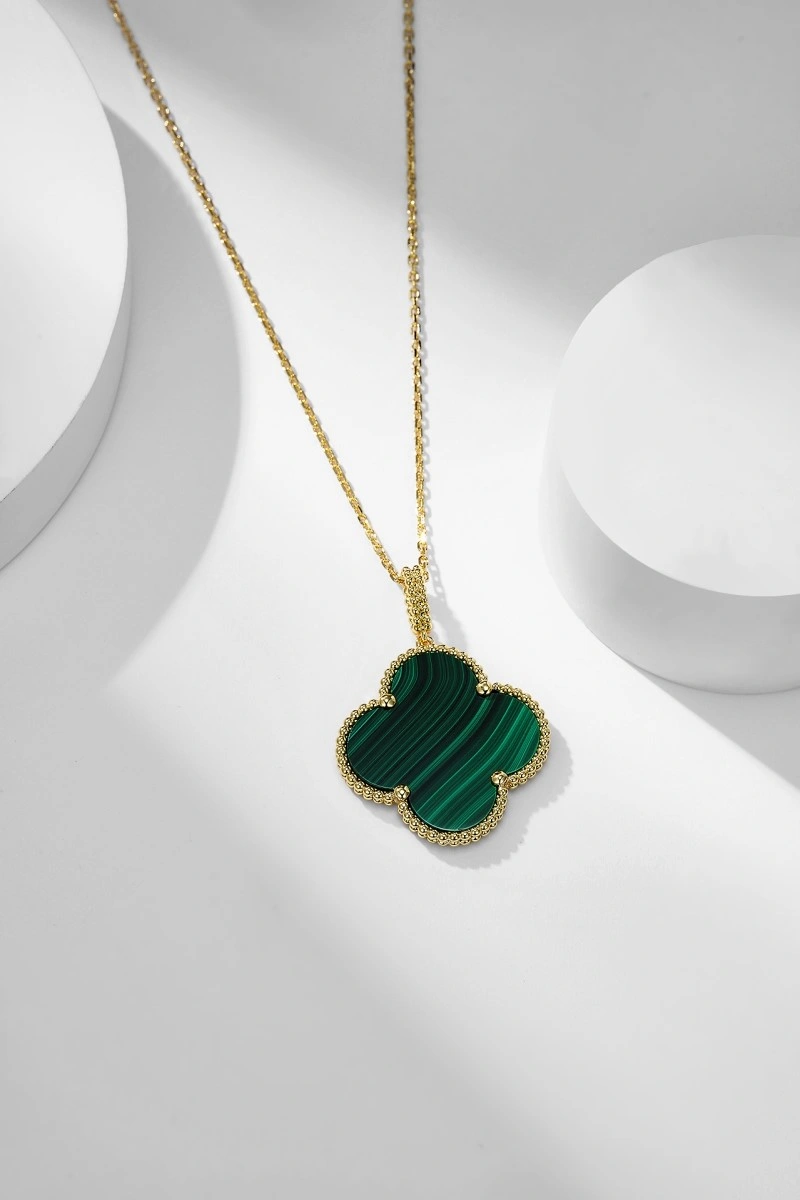 Vca Necklaces Cozy 254040