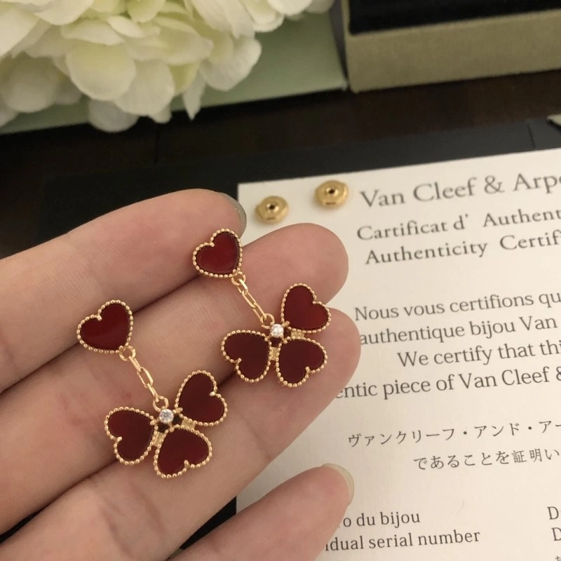 Vca Necklaces Youthful 254051