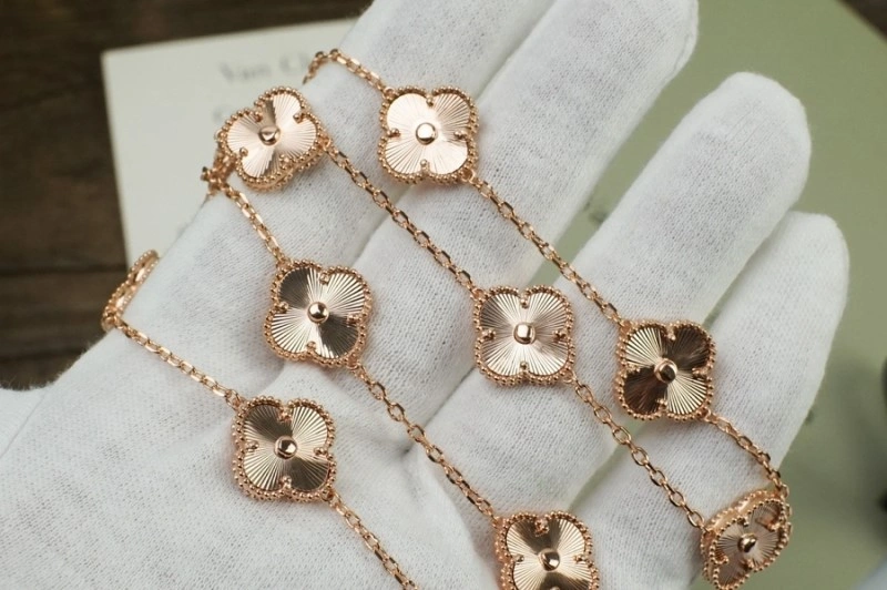 Effortless Vca Necklaces 254048