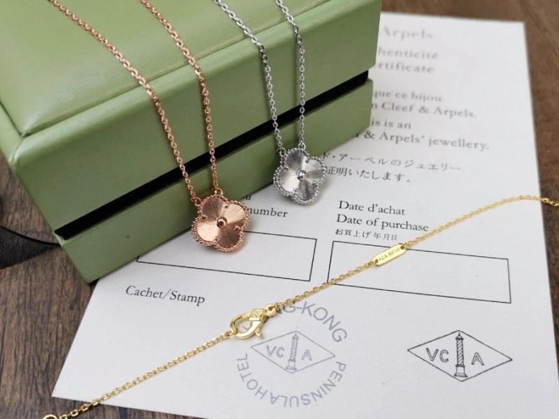 Vca Necklaces Contemporary 254024
