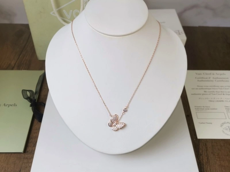 Snug Vca Necklaces 254016
