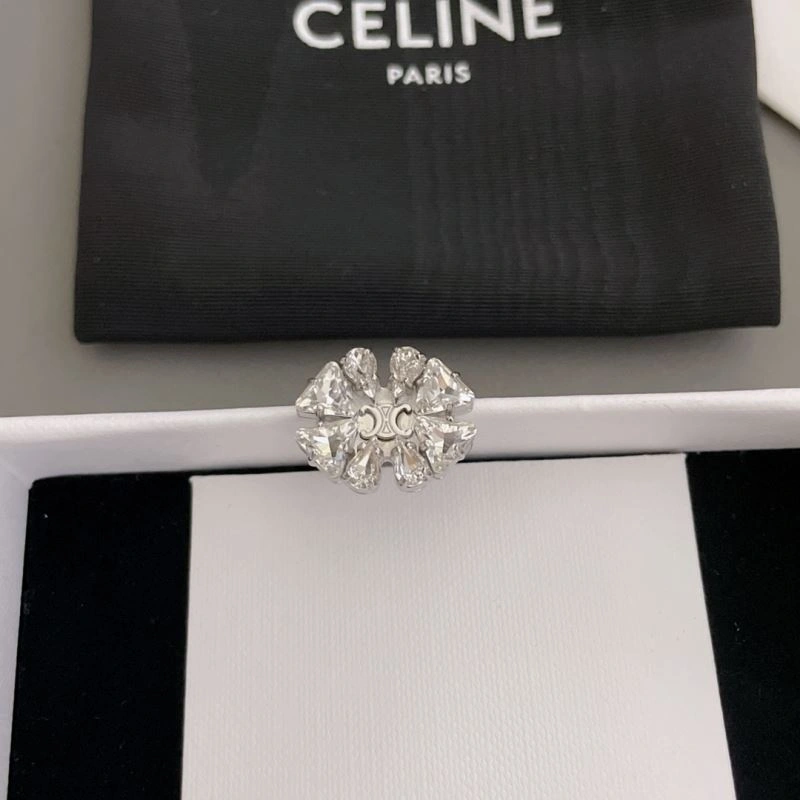 Sleek Vca Rings 255072