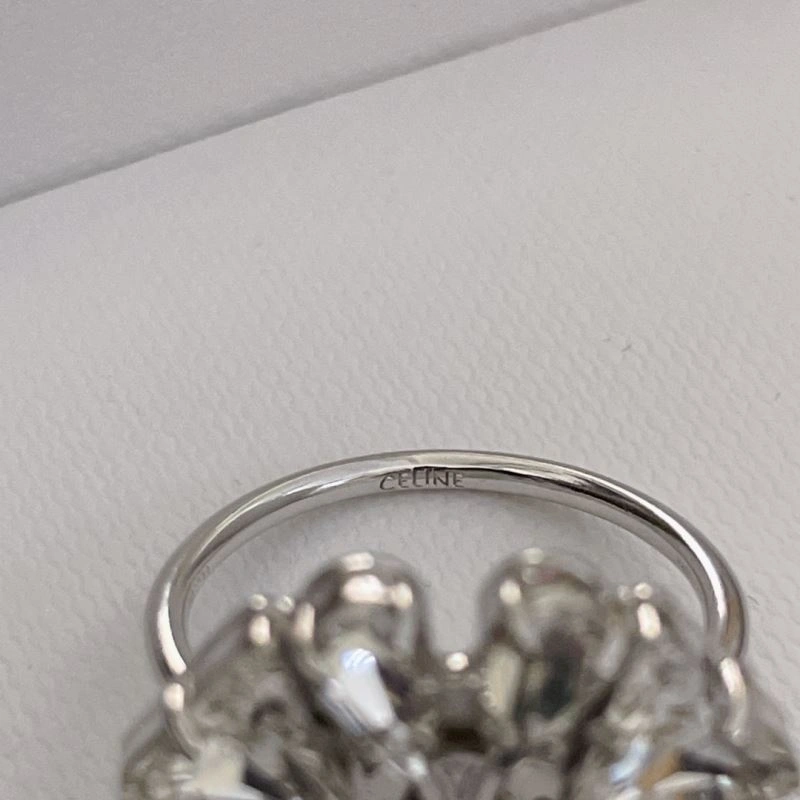 Sleek Vca Rings 255072