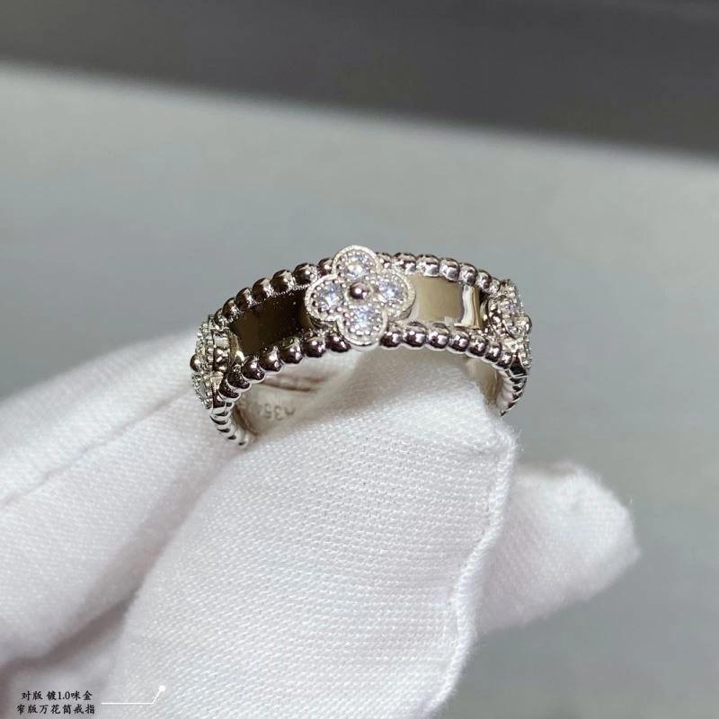 Vca Rings UrbanChic 254866