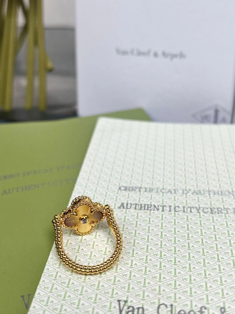 FashionForward Vca Rings 254491