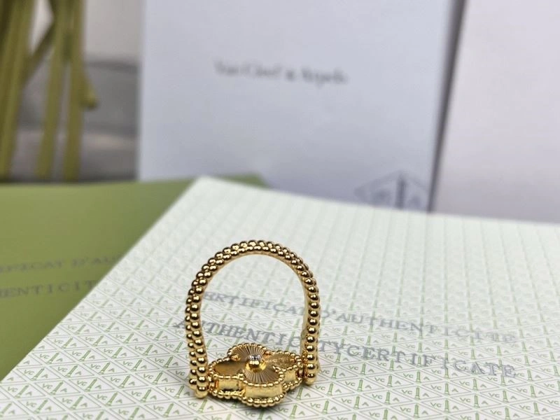 FashionForward Vca Rings 254491