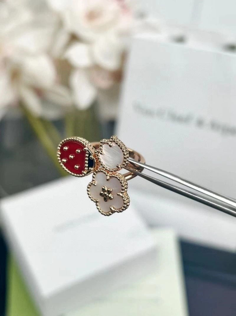 Trendy Vca Rings 254484