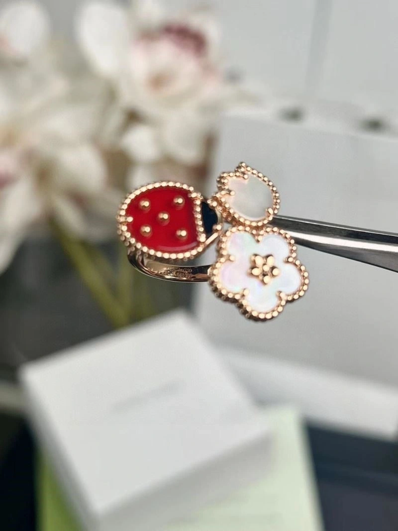 Trendy Vca Rings 254484