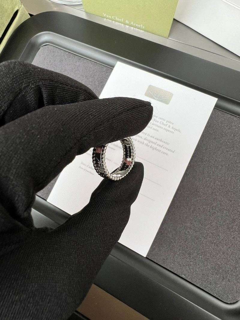 Vca Rings Compact 254482