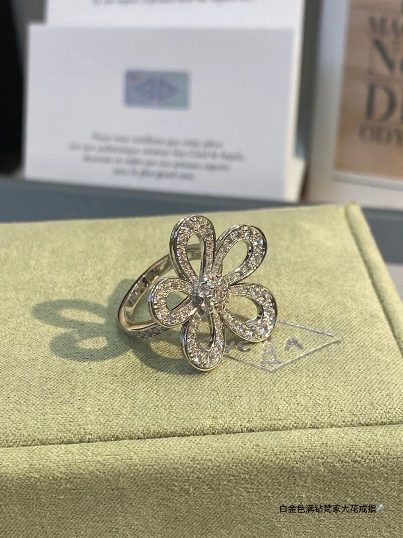 Vca Rings Sustainable 254267