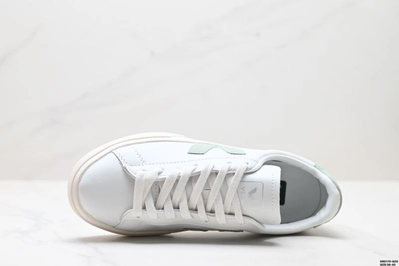 Veja Shoes Compact 2833