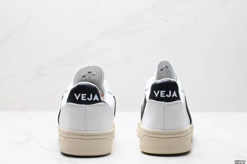 Veja Shoes Packable 2829